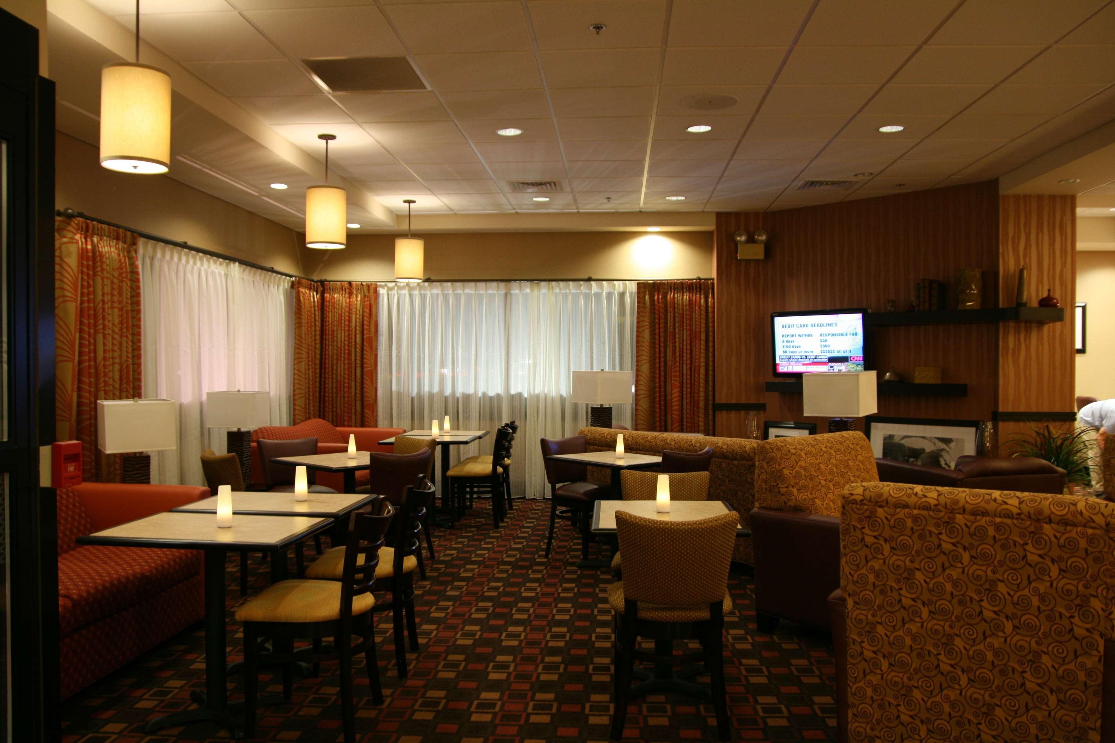 Hampton Inn Chambersburg Restaurant photo